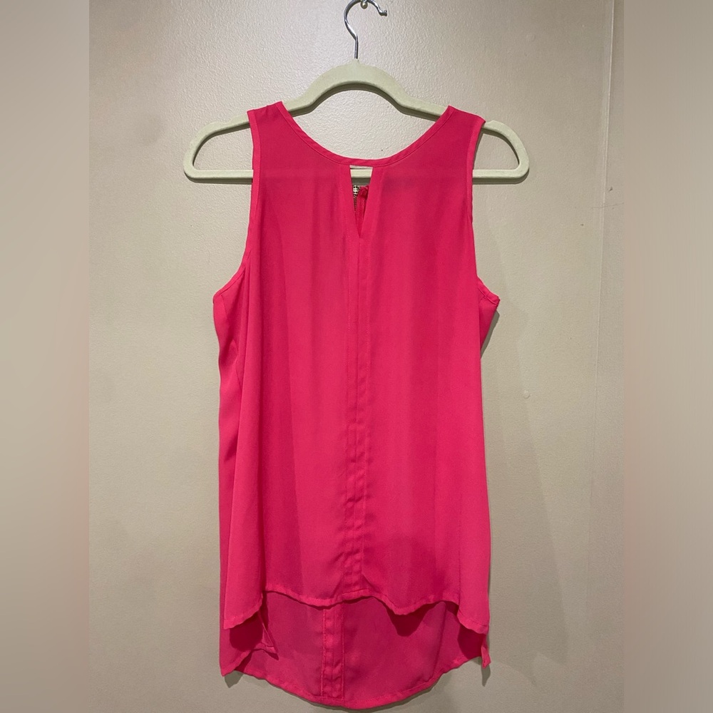 Size medium express split back tank